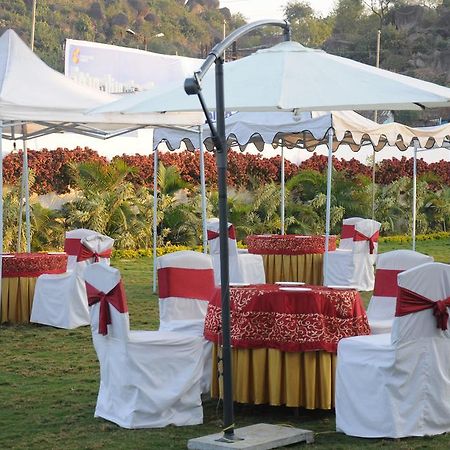 Hotel Maruti Mandapam Джабалпур Экстерьер фото